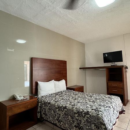 Hotel Las Fuentes Lagos de Moreno Zewnętrze zdjęcie
