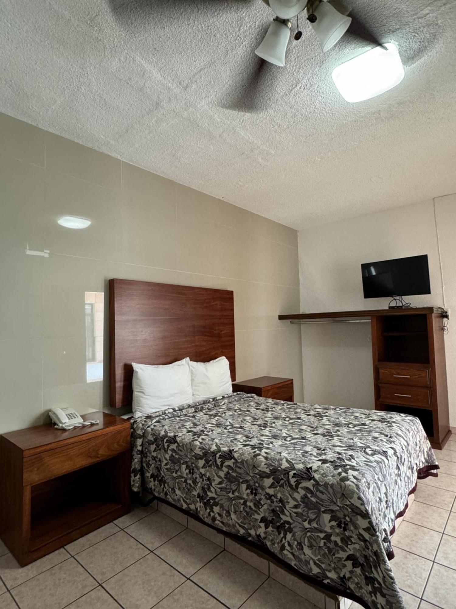 Hotel Las Fuentes Lagos de Moreno Zewnętrze zdjęcie